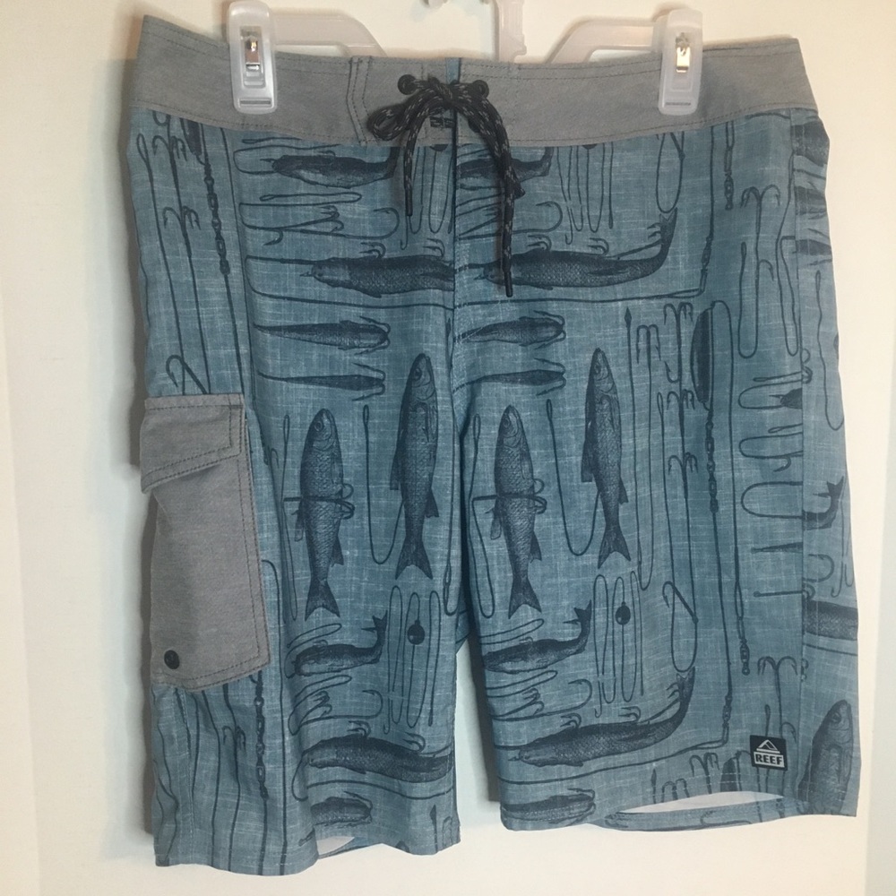 REEF MENS BOARD SHORT TIE FRONT  SIZE 32